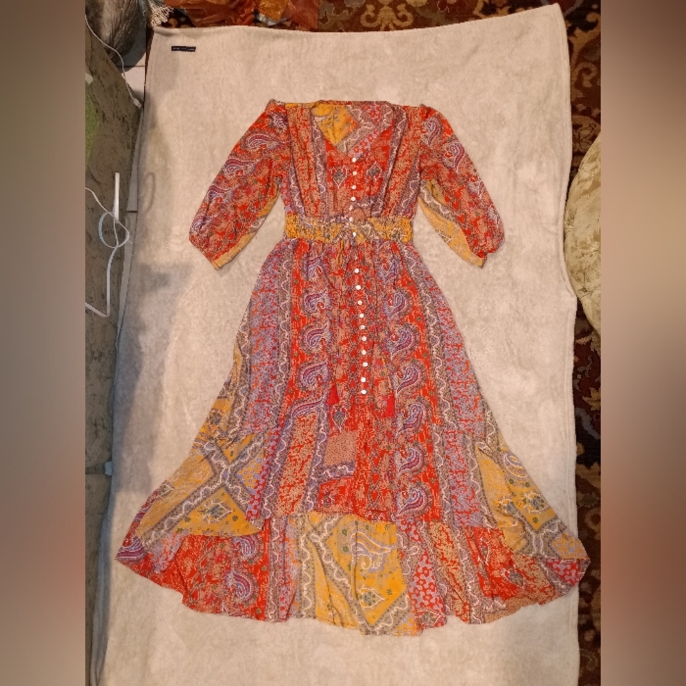Boemo Elegant Paisley Print Maxi Dress High-Low Hemline, Flowing Boho Style Sz M
